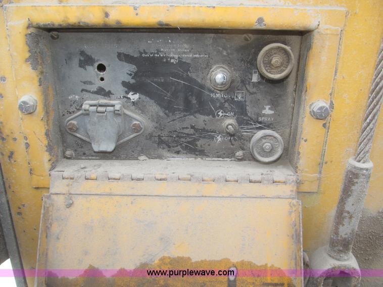 image for item G9795 1978 Blaw Knox PF115 paver