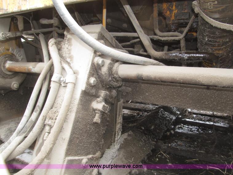 image for item G9795 1978 Blaw Knox PF115 paver