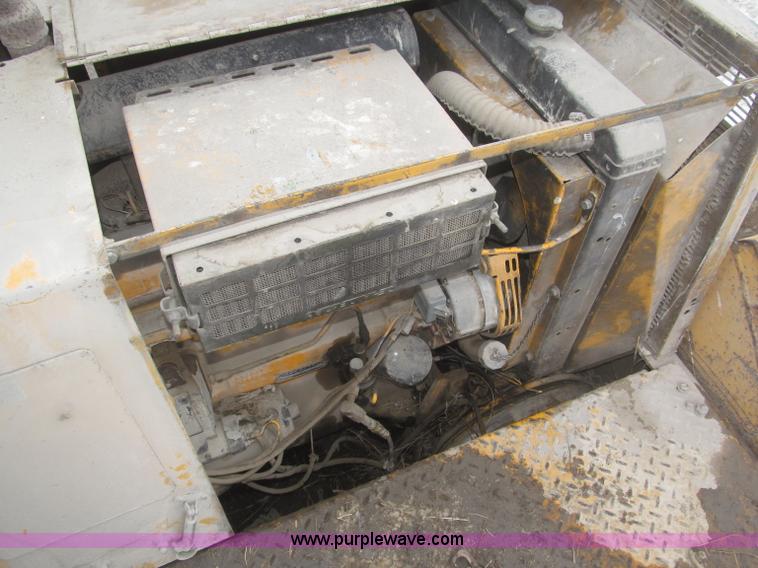 image for item G9795 1978 Blaw Knox PF115 paver