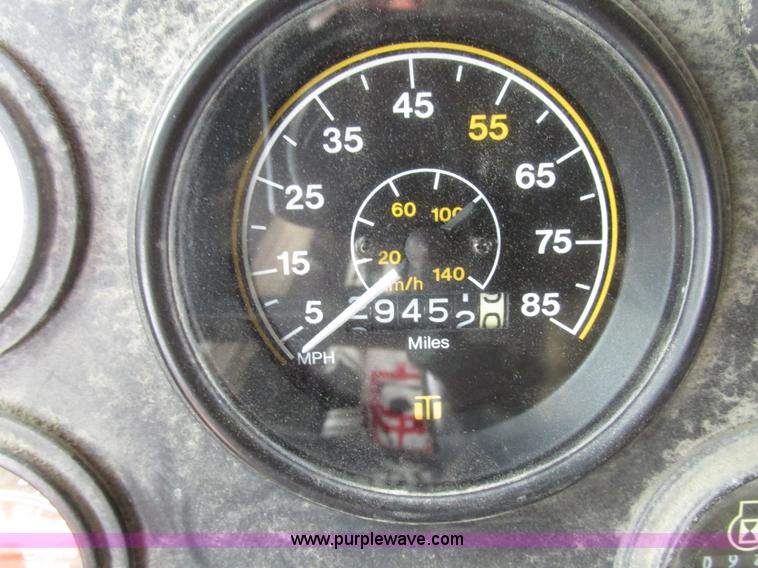 image for item G9796 Gradall G660E rubber tired excavator