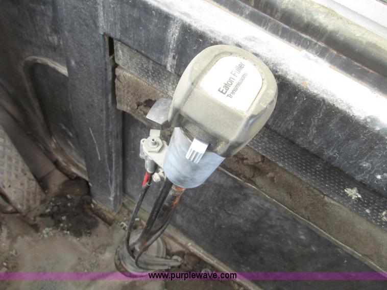 image for item G9796 Gradall G660E rubber tired excavator