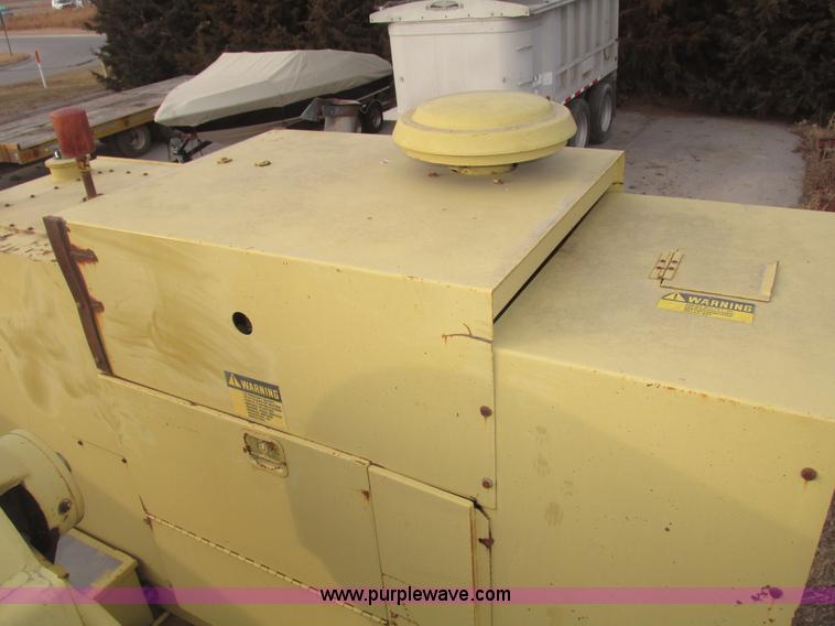 image for item G9796 Gradall G660E rubber tired excavator