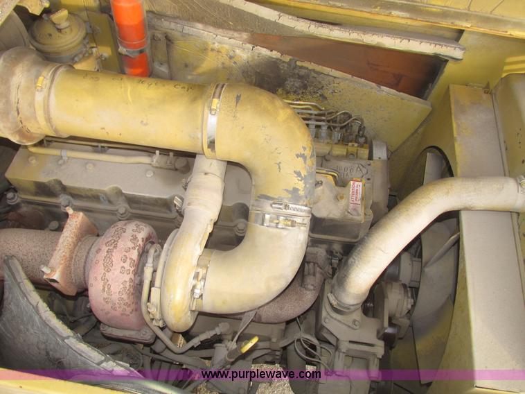 image for item G9796 Gradall G660E rubber tired excavator