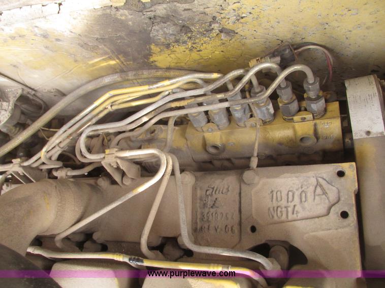 image for item G9796 Gradall G660E rubber tired excavator