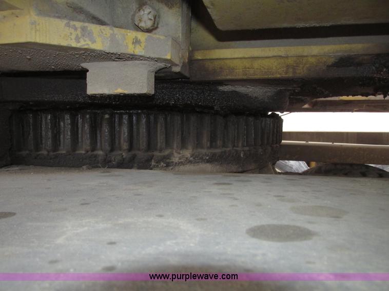 image for item G9796 Gradall G660E rubber tired excavator