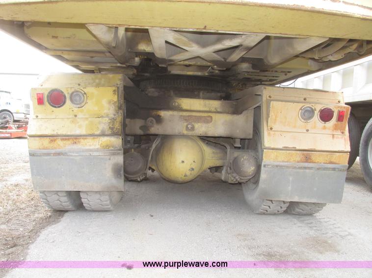 image for item G9796 Gradall G660E rubber tired excavator