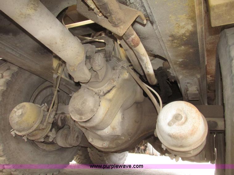 image for item G9796 Gradall G660E rubber tired excavator