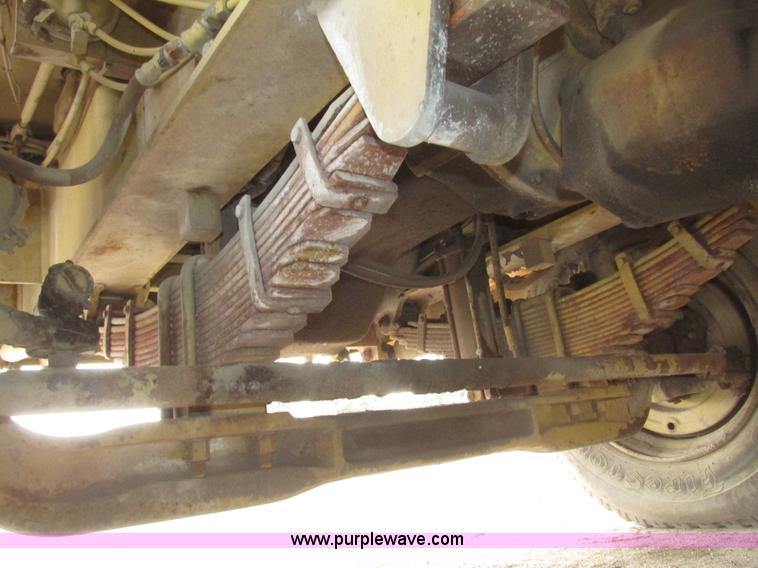 image for item G9796 Gradall G660E rubber tired excavator