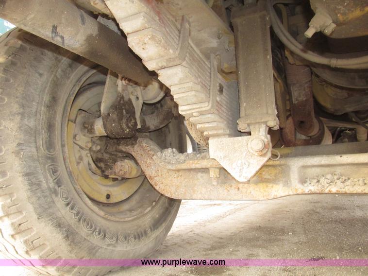 image for item G9796 Gradall G660E rubber tired excavator