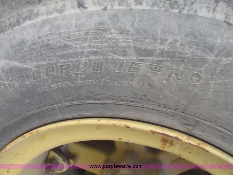 image for item G9796 Gradall G660E rubber tired excavator