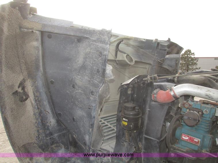 image for item G9797 1993 International 4900 dump truck