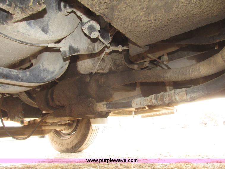 image for item G9797 1993 International 4900 dump truck