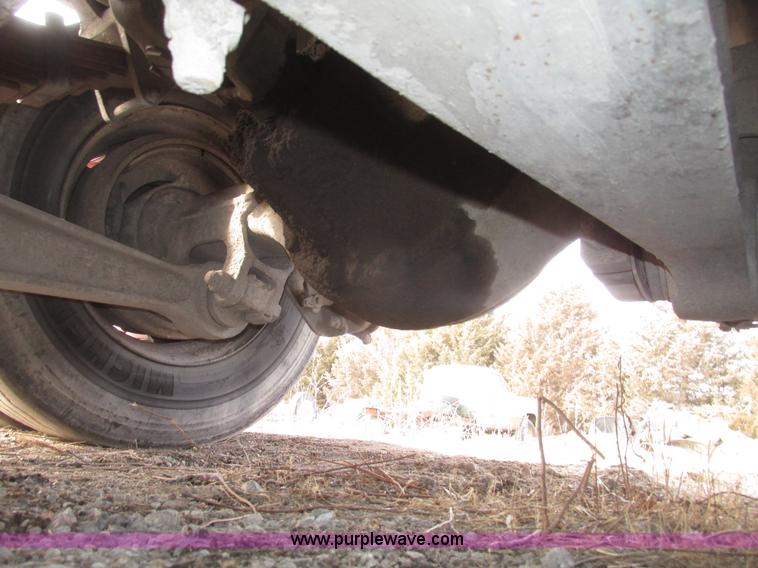 image for item G9797 1993 International 4900 dump truck