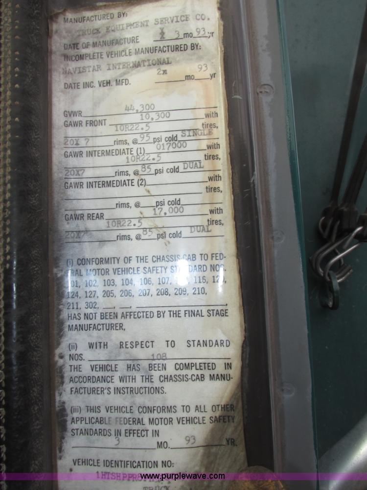 image for item G9797 1993 International 4900 dump truck