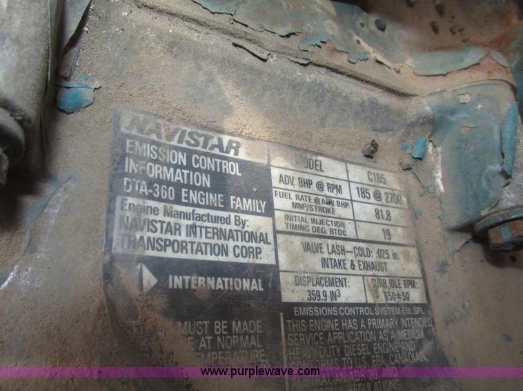 image for item G9798 1986 International F1954 dump truck