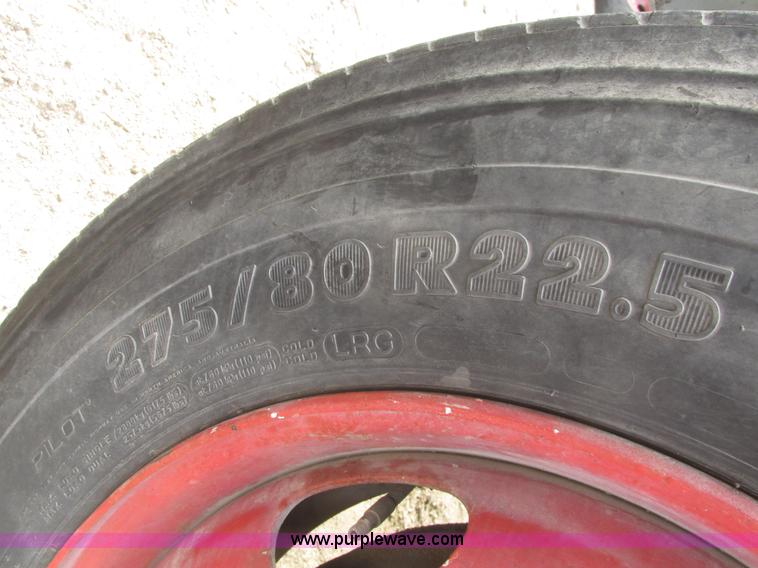 image for item G9798 1986 International F1954 dump truck