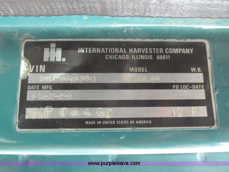 image for item G9798 1986 International F1954 dump truck