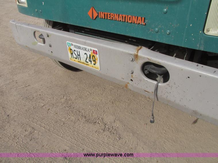 image for item G9799 1991 International 4900 dump truck