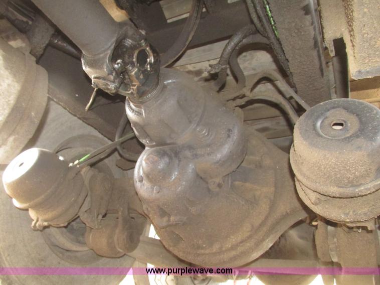 image for item G9799 1991 International 4900 dump truck