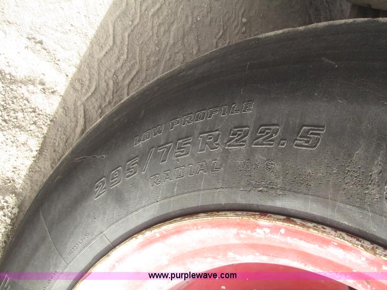 image for item G9799 1991 International 4900 dump truck