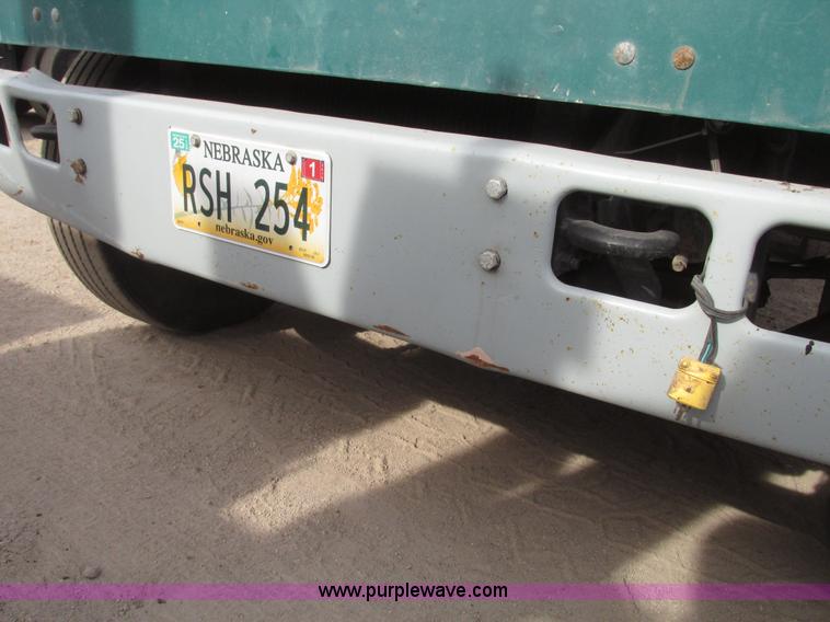 image for item G9800 1991 International 4900 dump truck