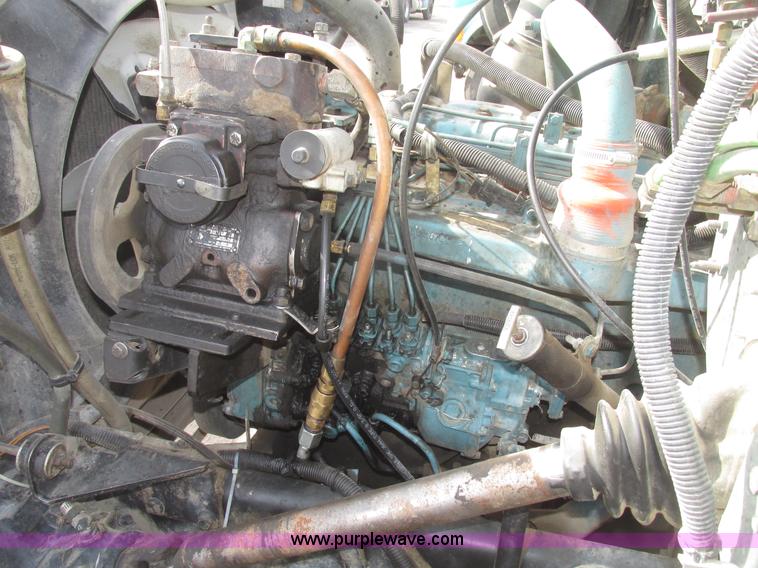 image for item G9800 1991 International 4900 dump truck