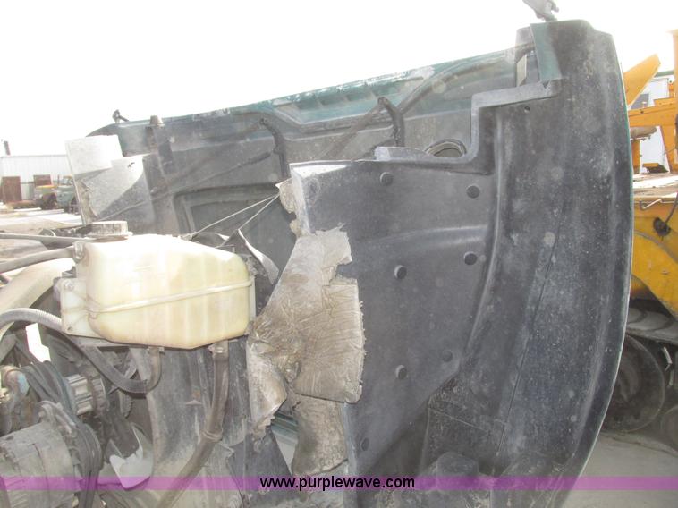 image for item G9800 1991 International 4900 dump truck