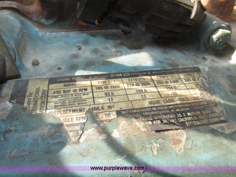 image for item G9800 1991 International 4900 dump truck