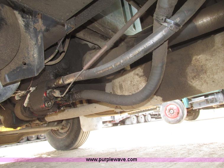 image for item G9800 1991 International 4900 dump truck