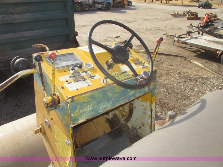 image for item G9801 Rex SP700 articulated smooth drum roller