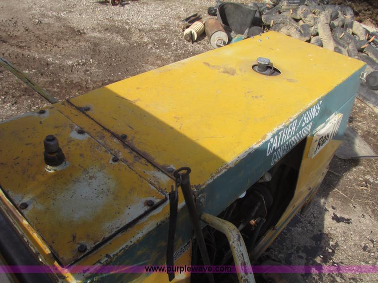 image for item G9801 Rex SP700 articulated smooth drum roller