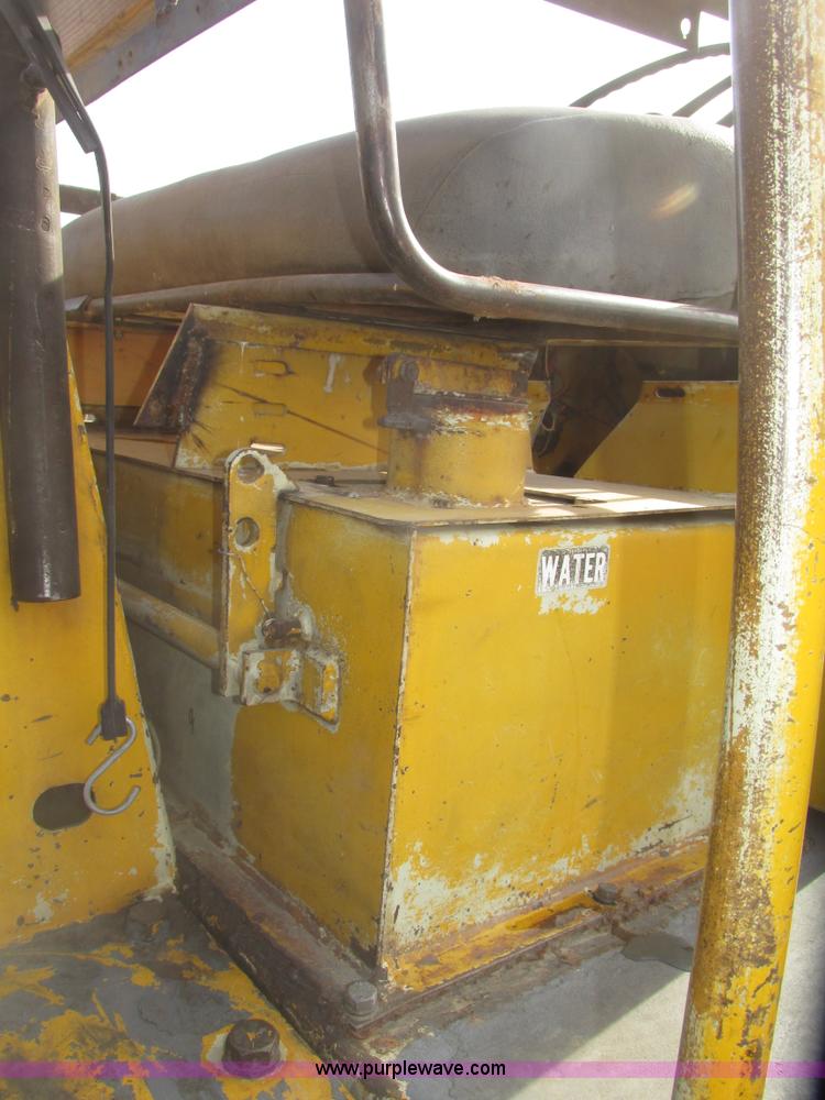 image for item G9801 Rex SP700 articulated smooth drum roller