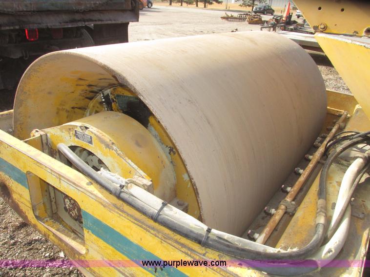 image for item G9801 Rex SP700 articulated smooth drum roller