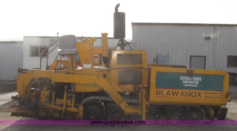 image for item G9802 2000 Blaw Knox PF4410 paver