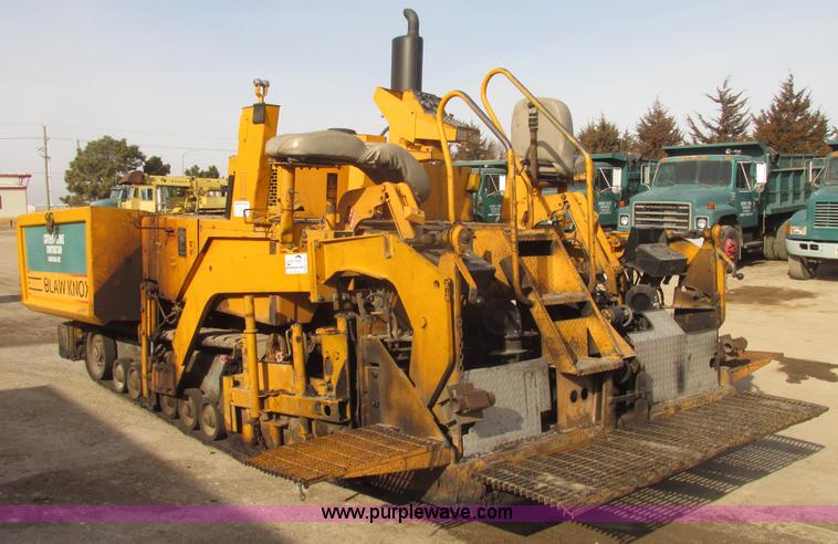 image for item G9802 2000 Blaw Knox PF4410 paver