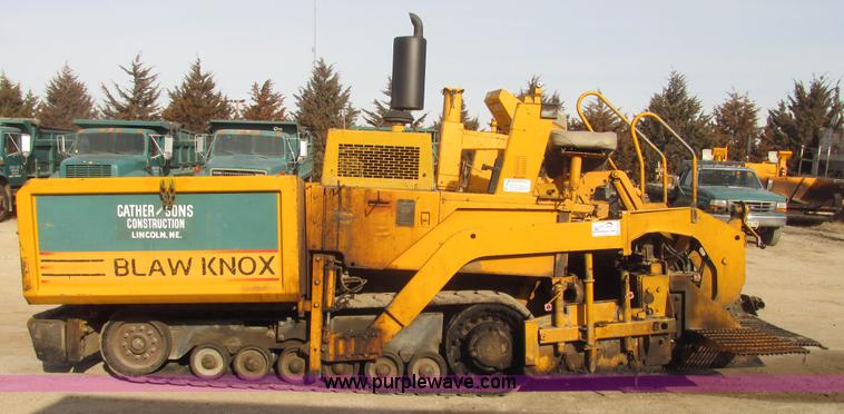 image for item G9802 2000 Blaw Knox PF4410 paver