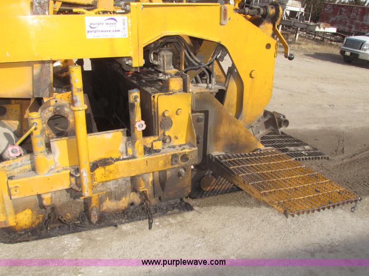 image for item G9802 2000 Blaw Knox PF4410 paver