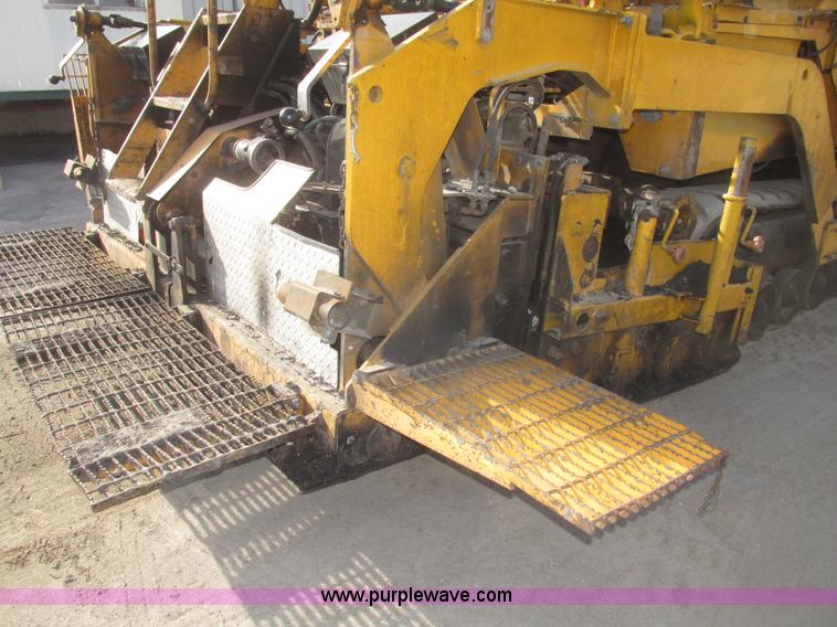 image for item G9802 2000 Blaw Knox PF4410 paver