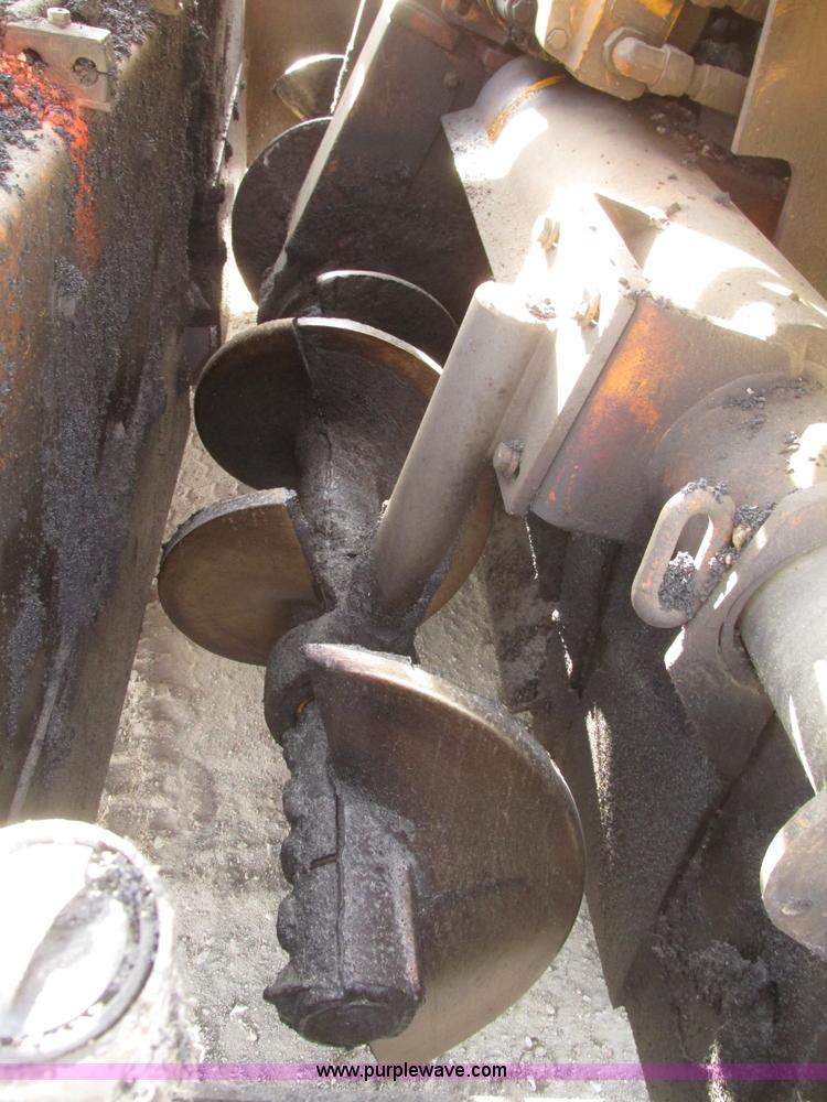 image for item G9802 2000 Blaw Knox PF4410 paver