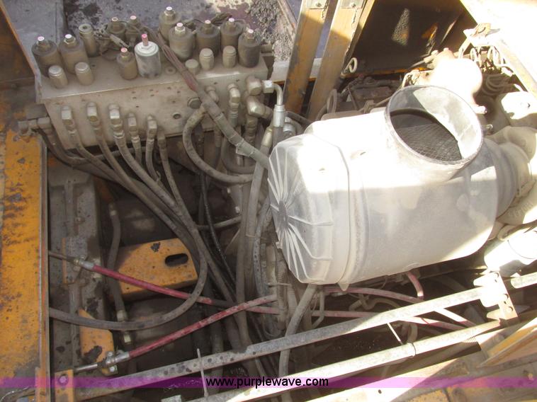 image for item G9802 2000 Blaw Knox PF4410 paver