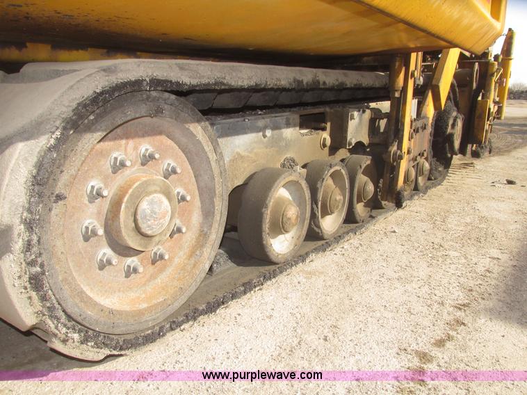 image for item G9802 2000 Blaw Knox PF4410 paver