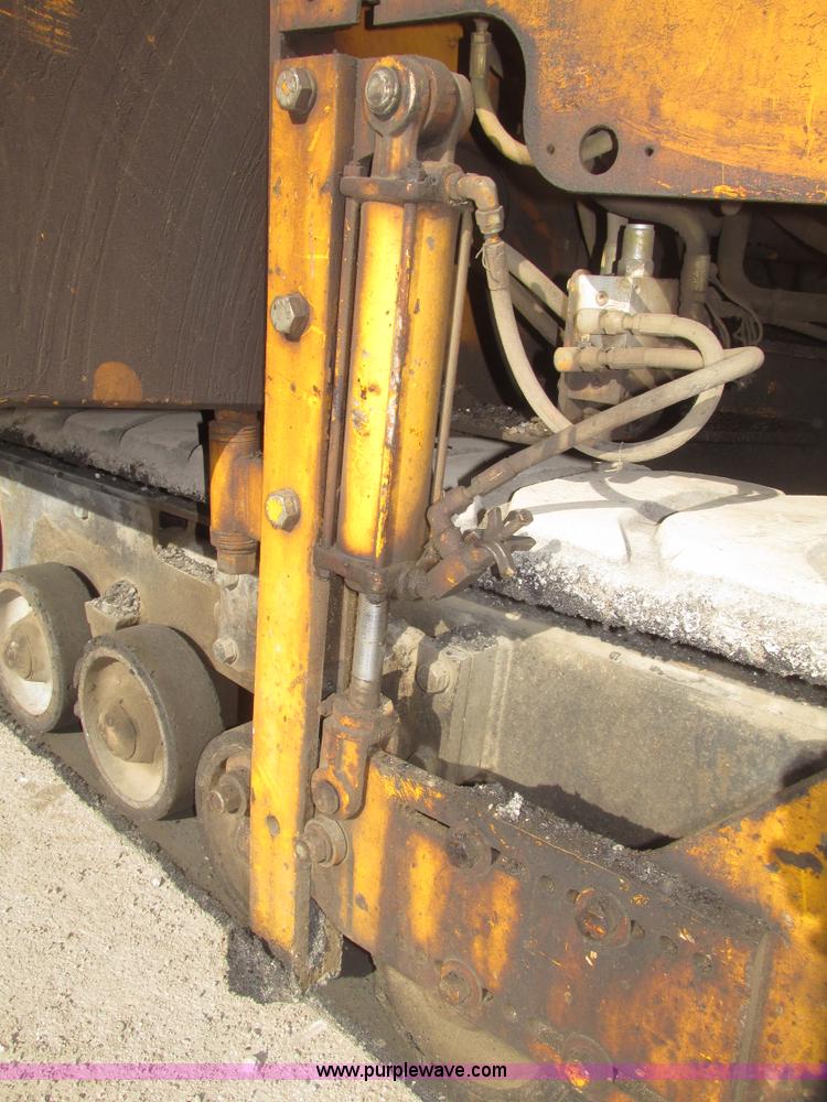 image for item G9802 2000 Blaw Knox PF4410 paver