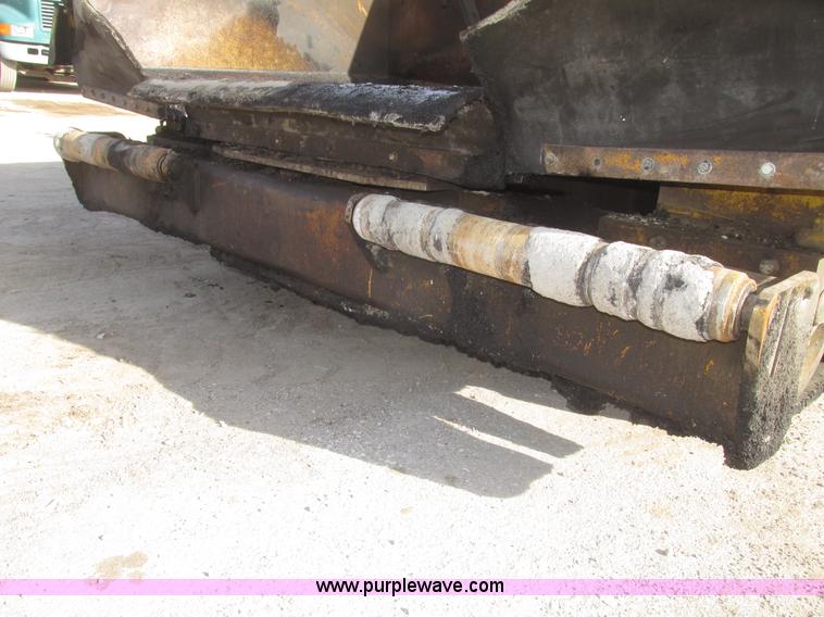 image for item G9802 2000 Blaw Knox PF4410 paver