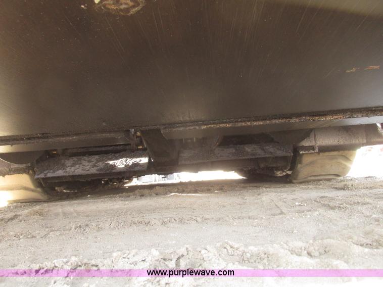 image for item G9802 2000 Blaw Knox PF4410 paver