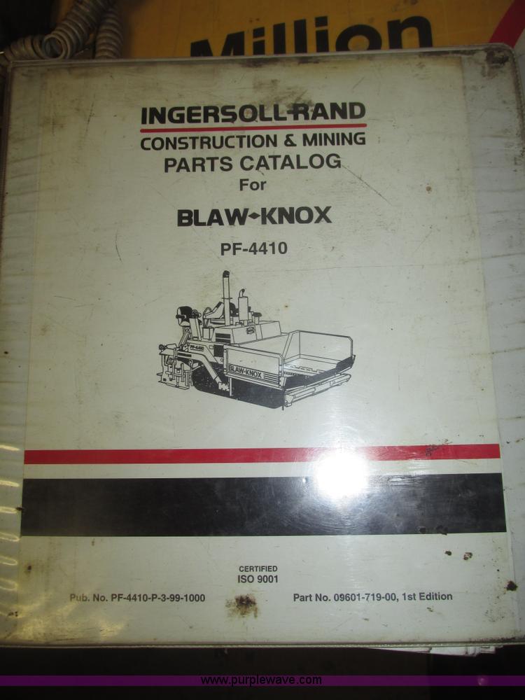 image for item G9802 2000 Blaw Knox PF4410 paver