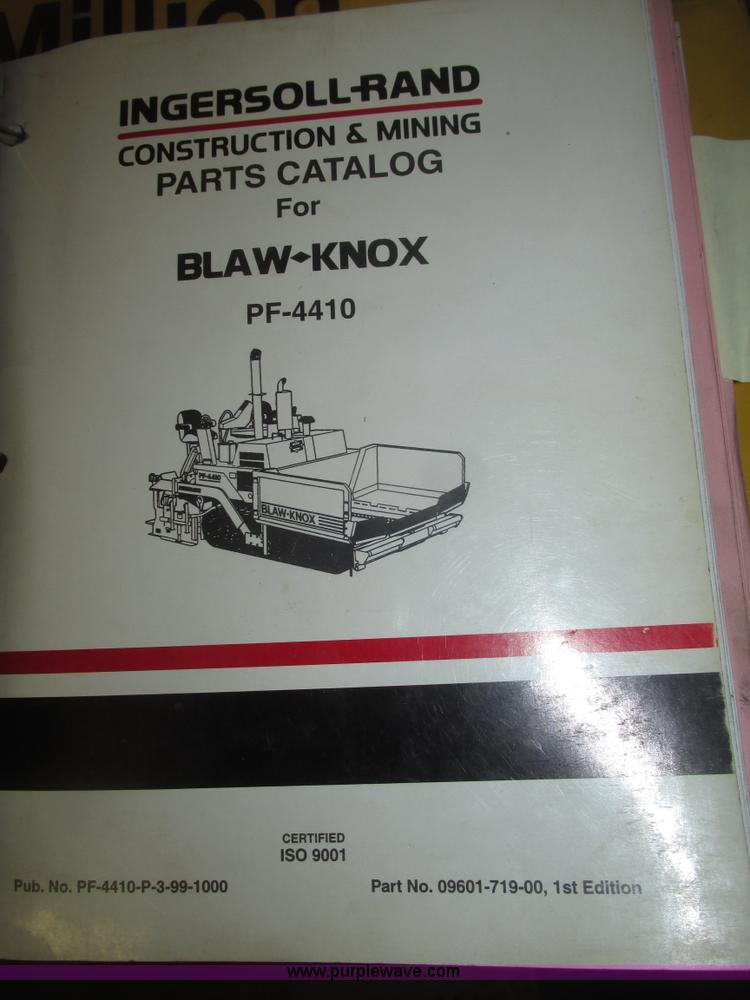 image for item G9802 2000 Blaw Knox PF4410 paver