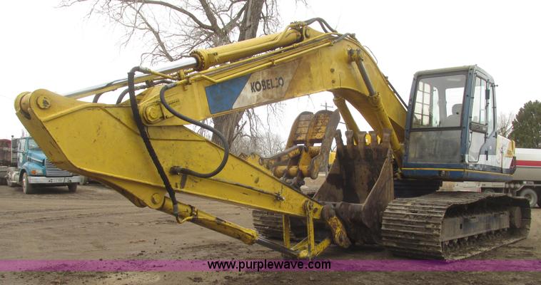 image for item G9803 1991 Kobelco SK200 Mark III excavator
