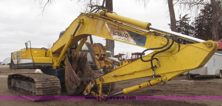 image for item G9803 1991 Kobelco SK200 Mark III excavator