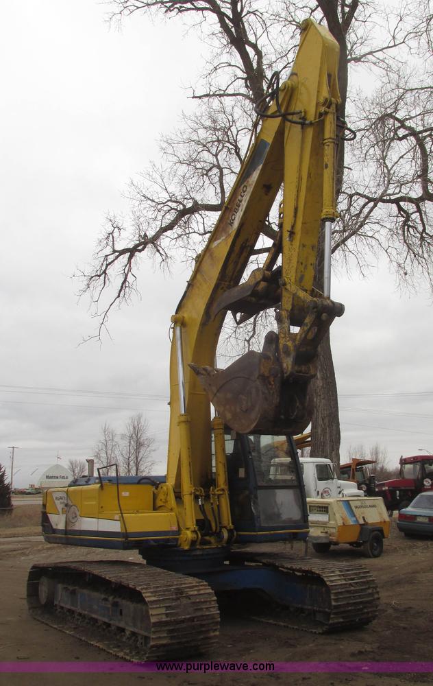 image for item G9803 1991 Kobelco SK200 Mark III excavator