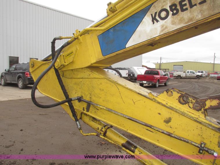 image for item G9803 1991 Kobelco SK200 Mark III excavator